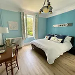 La Maison Bleue « la Charade » 3*