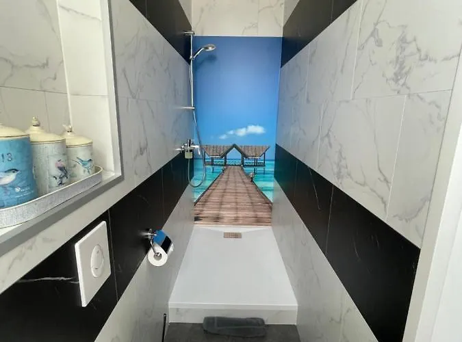 La Maison Bleue « la Charade » Nocleg ze śniadaniem 3*